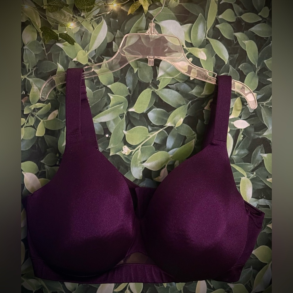 Cacique satin bra